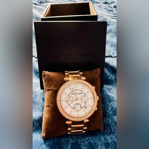 Michael Kors Rose Gold Crystal Women's Watch - comes with MK box and cushion.